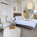 アパート Gallery Luxury & Rooms-only Adults *