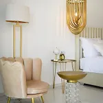 Gallery Luxury & Rooms-only Adults アパート *