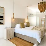 アパート Gallery Luxury & Rooms-only Adults *