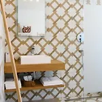 アパート Gallery Luxury & Rooms-only Adults スプリト