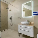 Gallery Luxury & Rooms-only Adults アパート スプリト