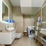 アパート Gallery Luxury & Rooms-only Adults