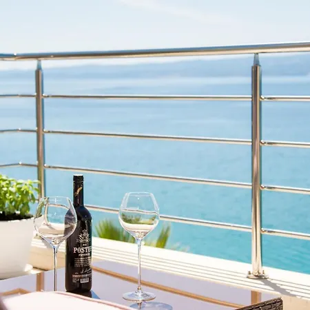 Gallery Luxury & Rooms-only Adults Spalato