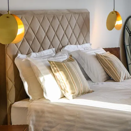 Gallery Luxury & Rooms-only Adults Апартаменти Спліт