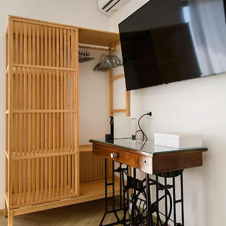 Gallery Luxury & Rooms-only Adults Спліт