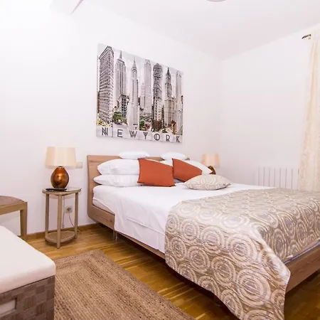 Gallery Luxury & Rooms-only Adults * Split