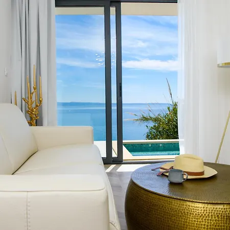 Gallery Luxury & Rooms-only Adults * Split