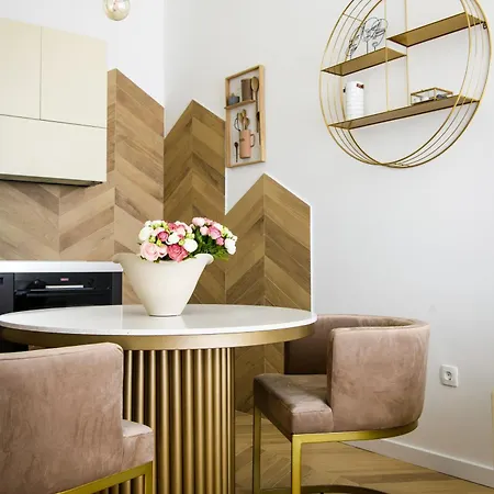 Apartament Gallery Luxury & Rooms-only Adults