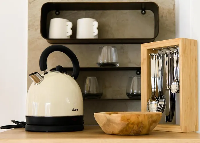 Gallery Luxury Suites & Rooms-Only Adults Split