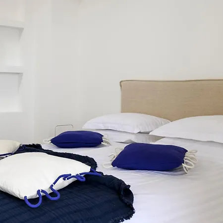 Daire Gallery Luxury & Rooms-only Adults