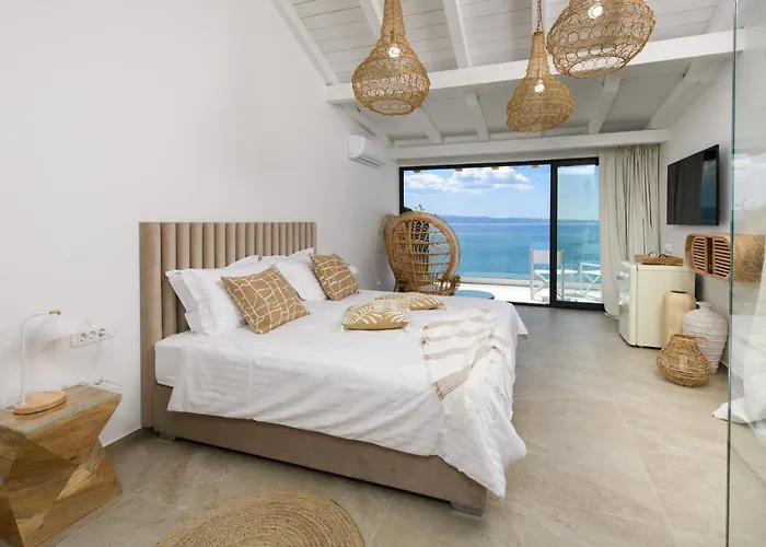 Gallery Luxury Suites & Rooms-Only Adults