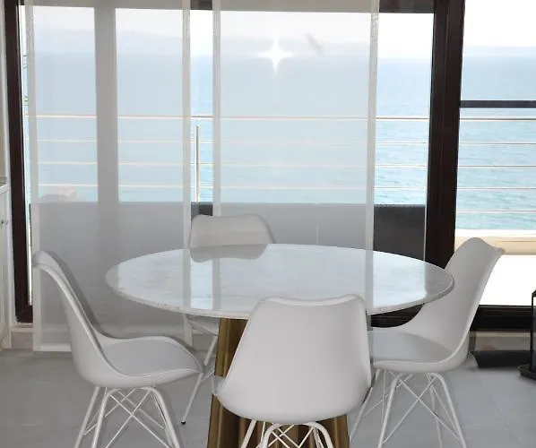 Gallery Luxury Suites & Rooms-Only Adults * Split