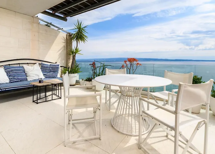 Gallery Luxury Suites & Rooms-Only Adults