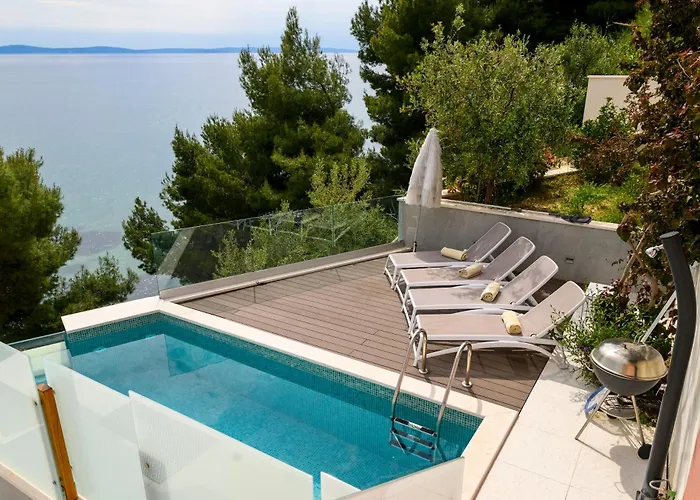 Gallery Luxury Suites & Rooms-Only Adults *